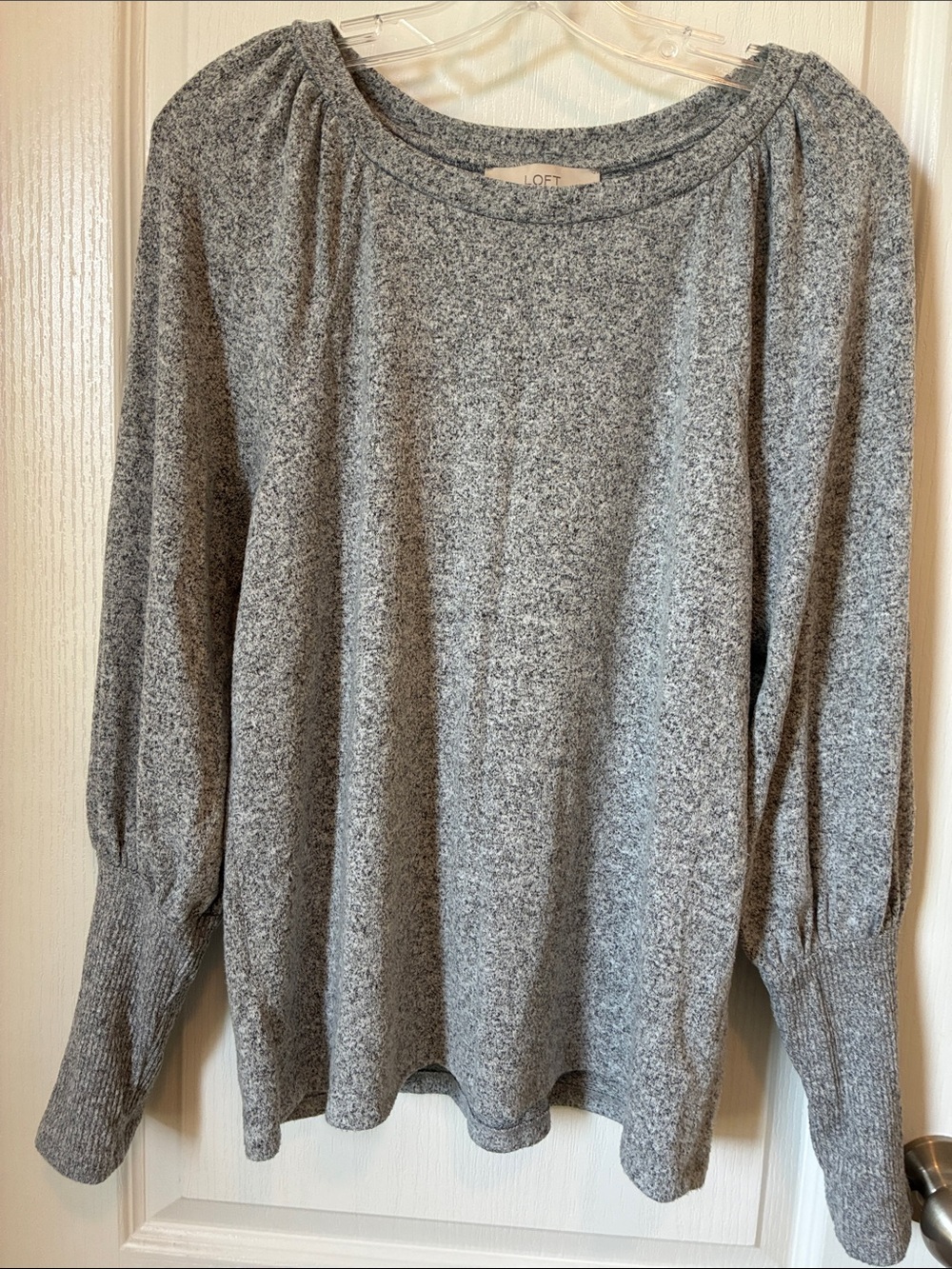 LOFT Gray Heathered Scoopneck Pullover Sweater